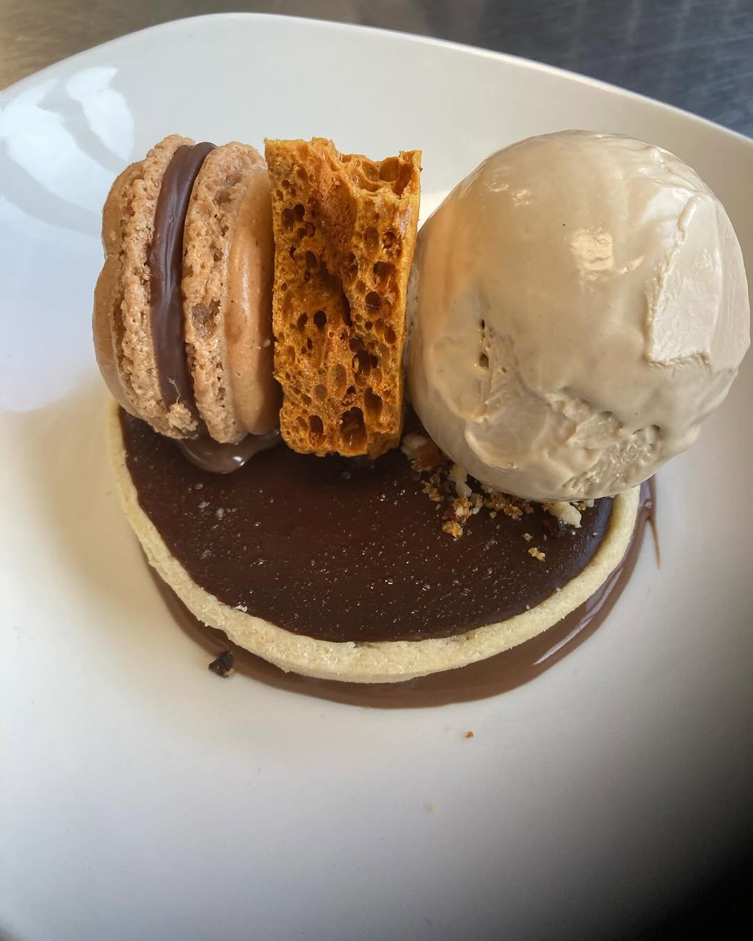 431902481 17858155824108446 2754069999338232465 N