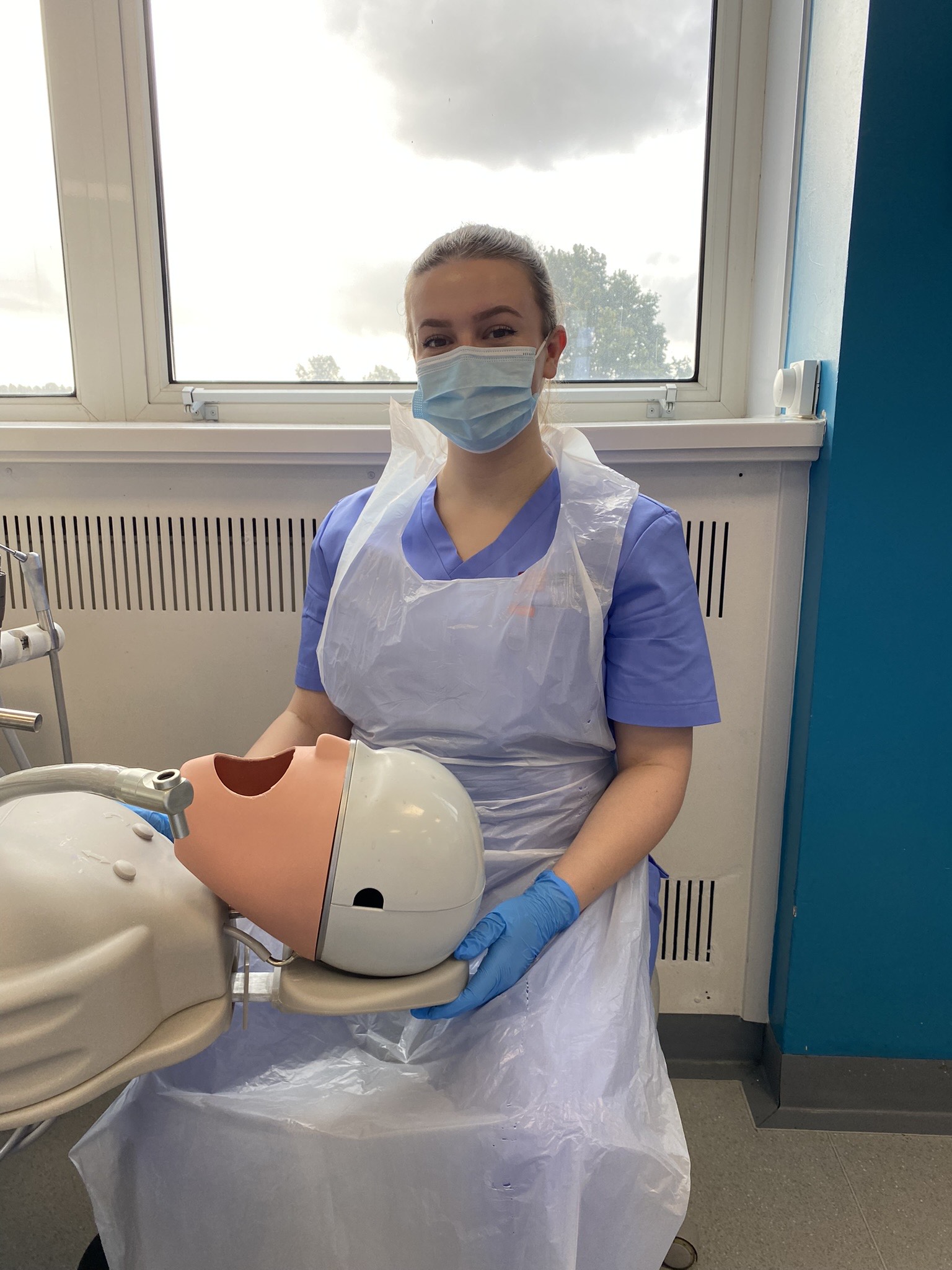 Jenny Aldridge, studying Dental Hygiene and Therapy at Cardiff University